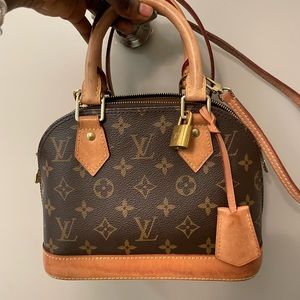 Louis Vuitton Alma BB Monogram